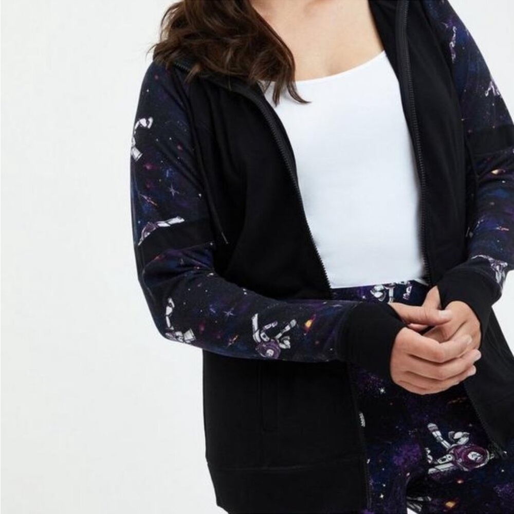 Torrid 0X NWT Pixar Buzz Lightyear active hoodie.